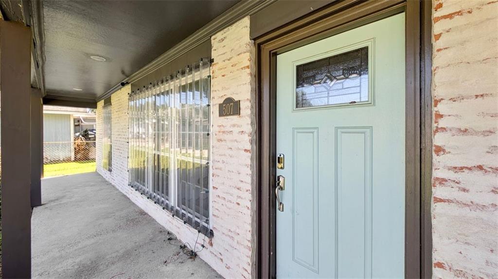 Belle Chasse, Louisiana 70037, United States, 3 Bedrooms Bedrooms, ,2 BathroomsBathrooms,Residential,Pending,183037