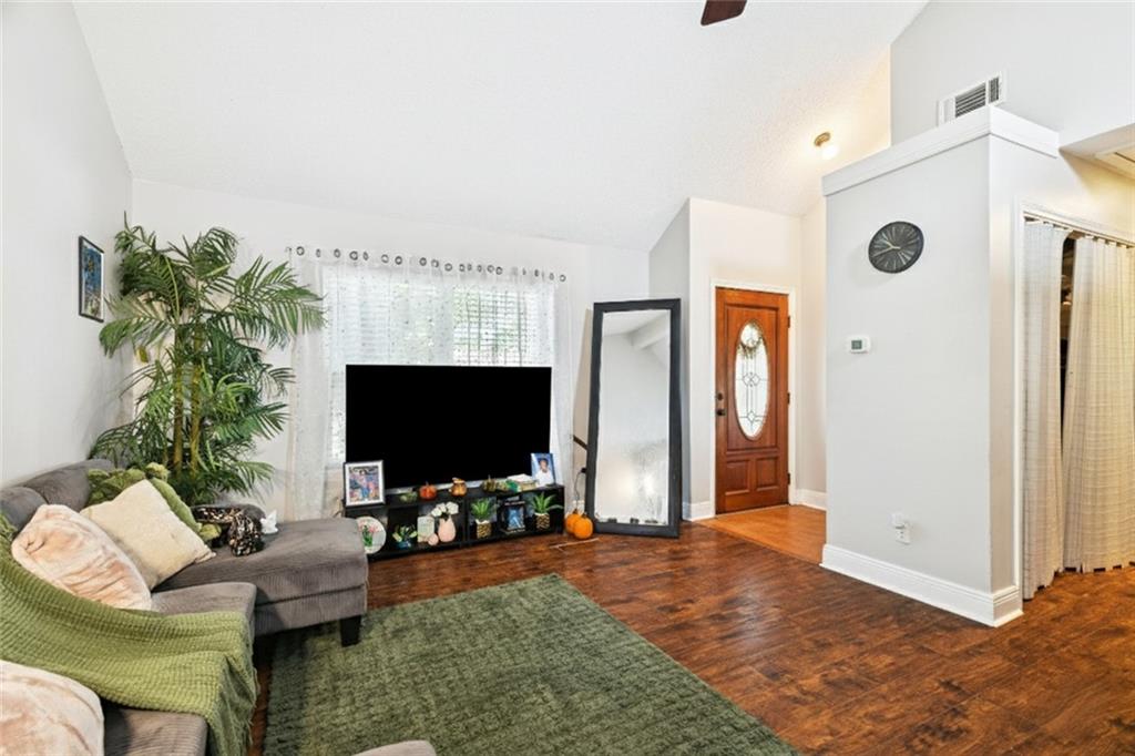 345 MAPLELEAF Drive