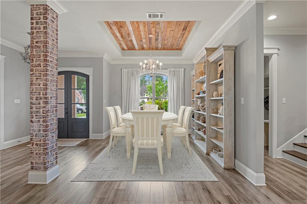 1104 CYPRESS CROSSING Drive