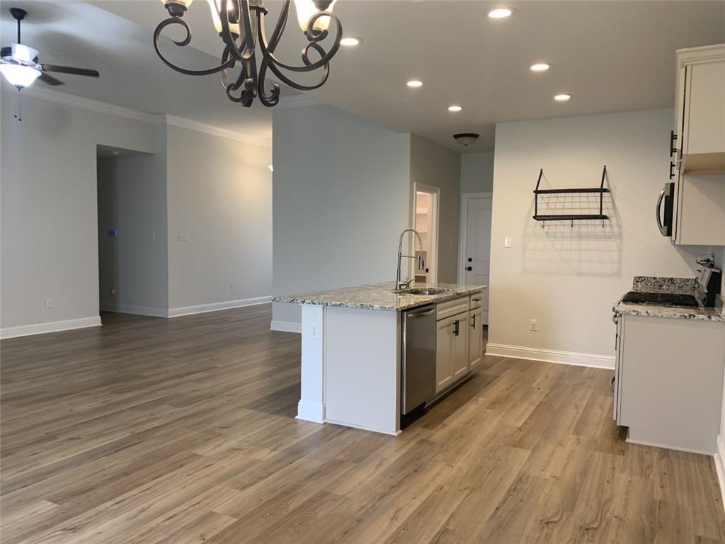 279 ASHTON PARC