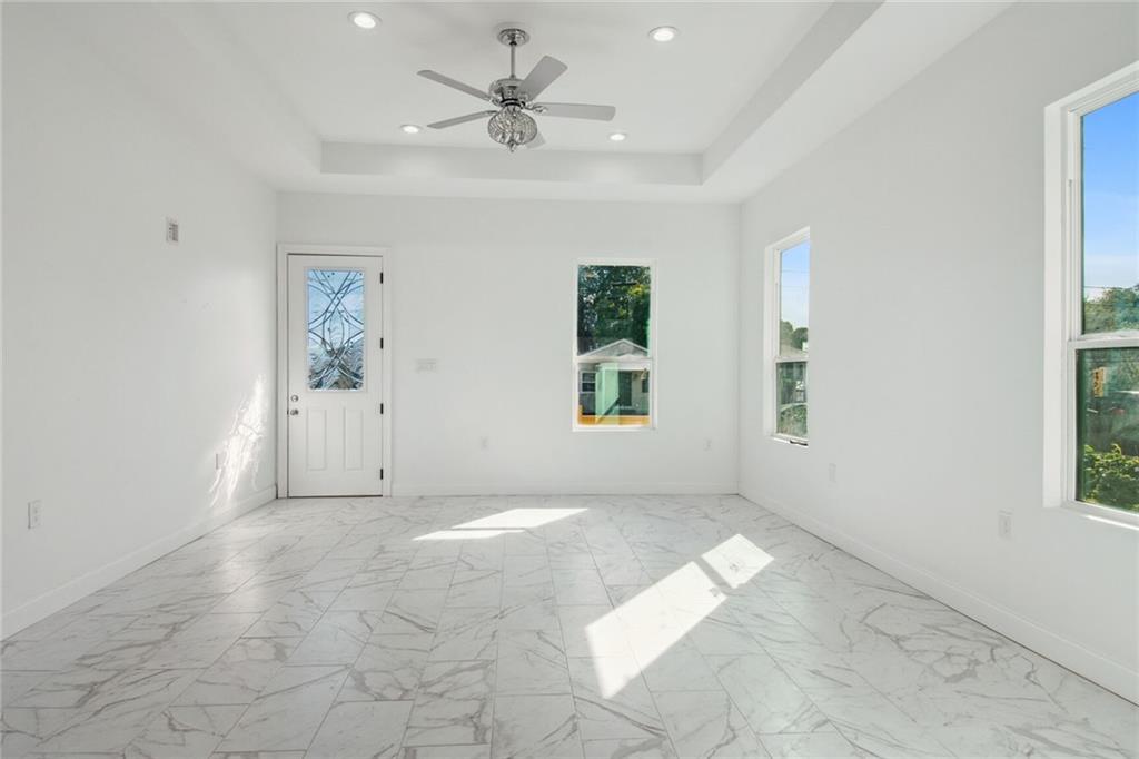 New Orleans, Louisiana 70126, United States, 4 Bedrooms Bedrooms, ,2 BathroomsBathrooms,Residential,Pending,69816