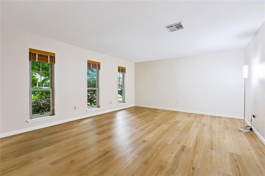 3709 METAIRIE Court