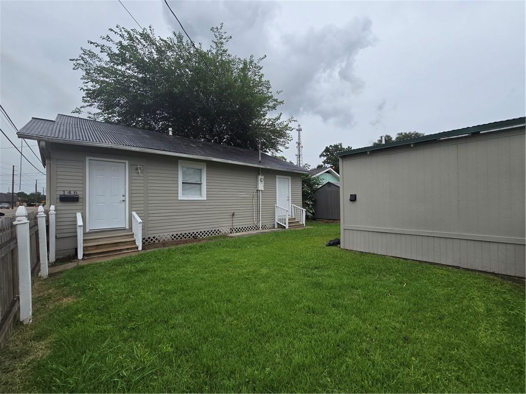 146 APPLE Street