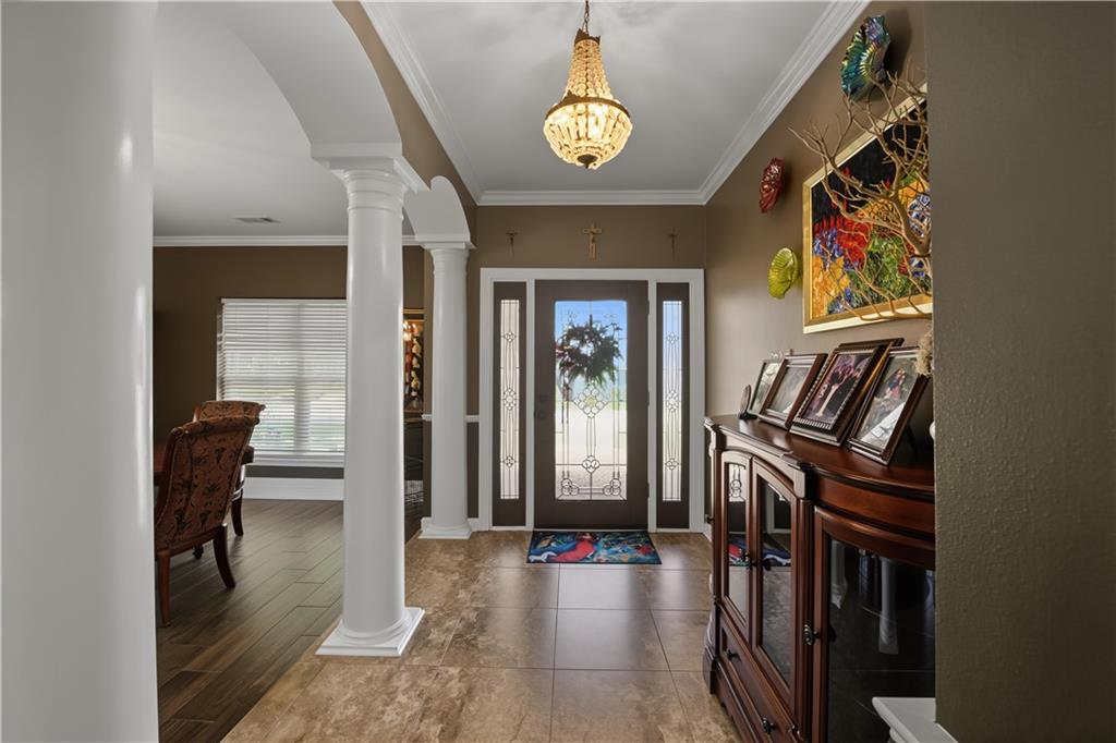 25 CHATEAU HAUT BRION Drive