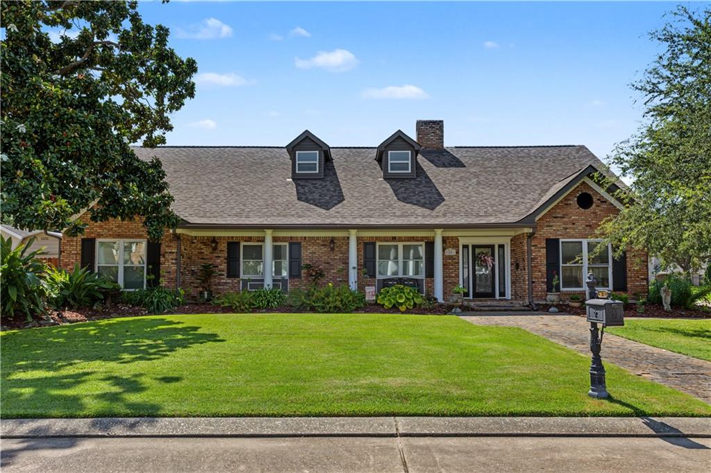 25 CHATEAU HAUT BRION Drive