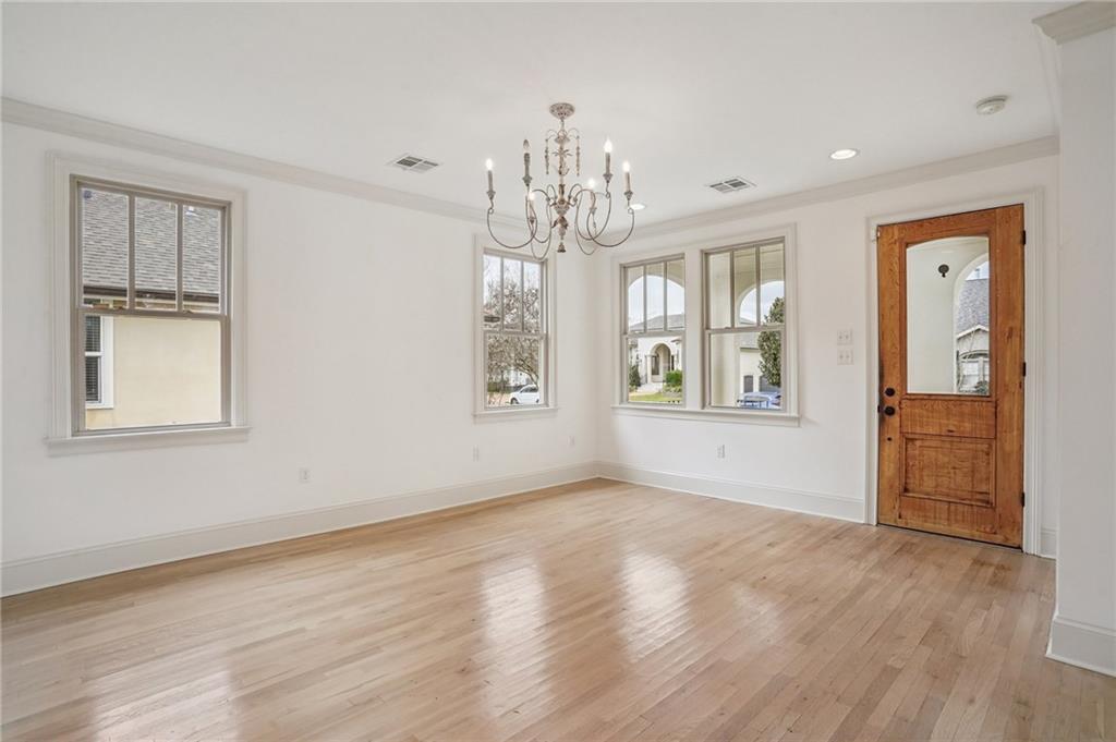 6351 LOUIS XIV Street