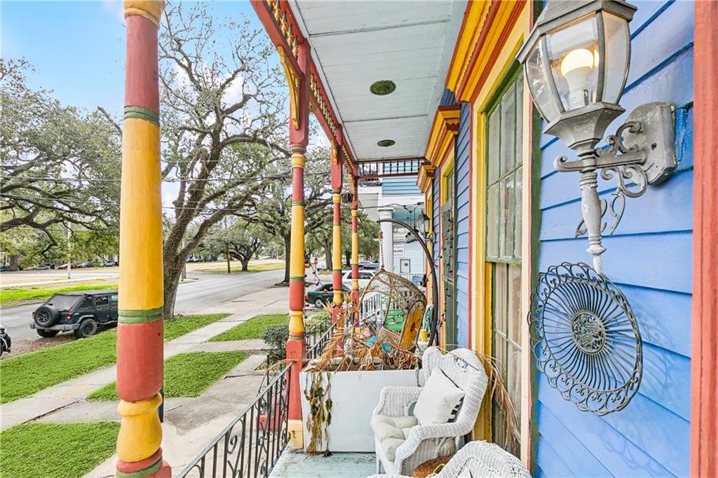 New Orleans, Louisiana 70119, United States, 4 Bedrooms Bedrooms, ,2 BathroomsBathrooms,Residential,Active,5819