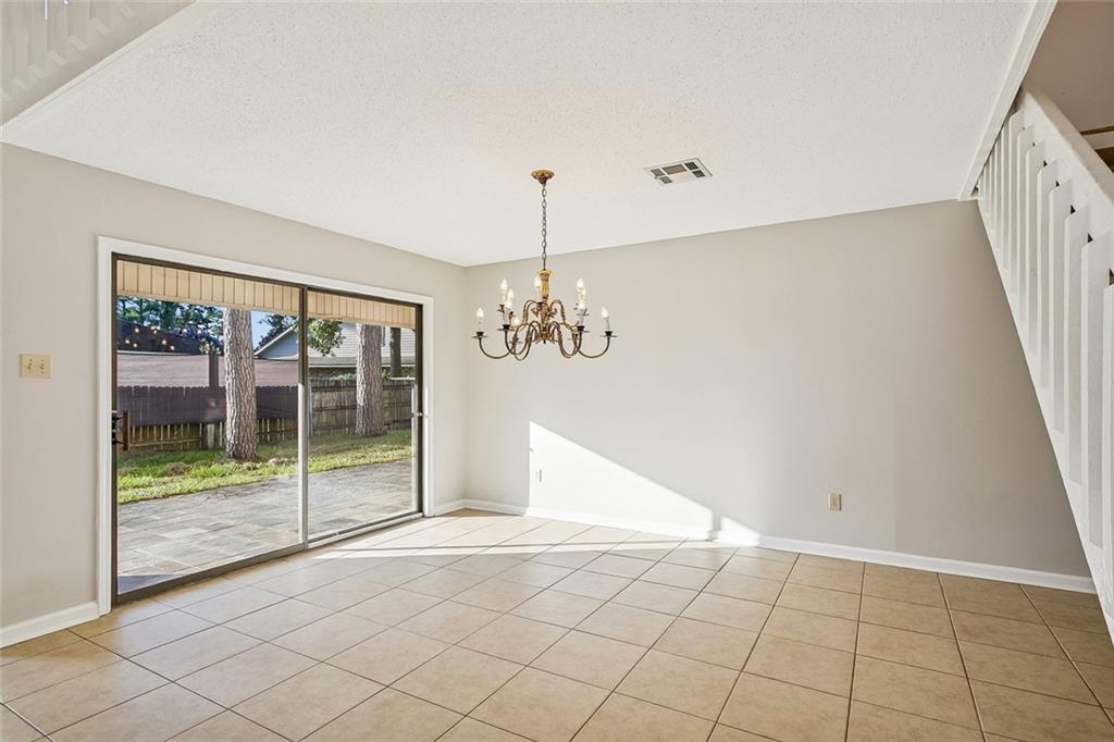 105 CHOCTAW Place