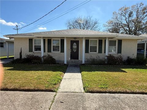 173 GARDEN Road River Ridge LA 70123