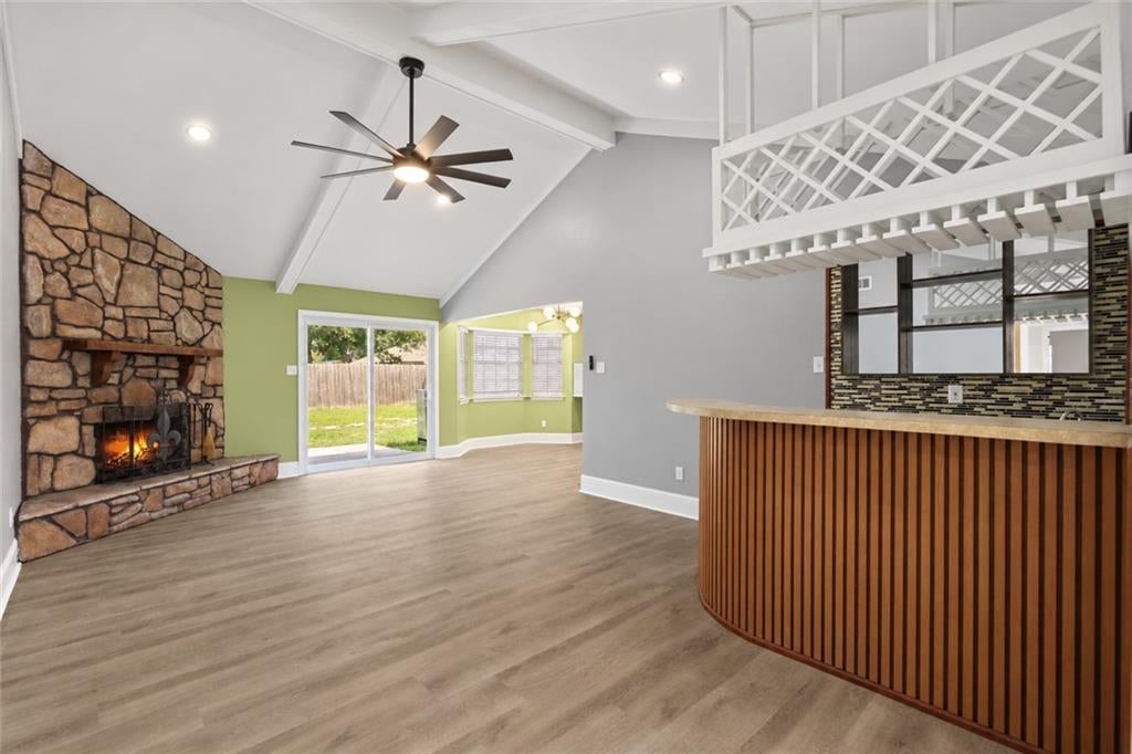 228 LAKE VILLAGE Boulevard