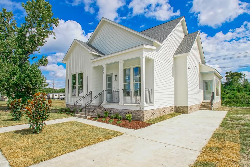 633 COUGAR Drive