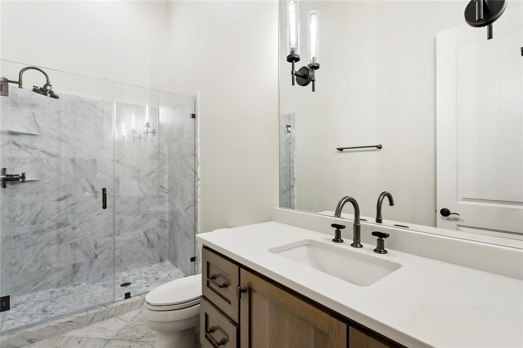 Mandeville, Louisiana 70471, United States, 5 Bedrooms Bedrooms, ,6 BathroomsBathrooms,Residential,Active,85756