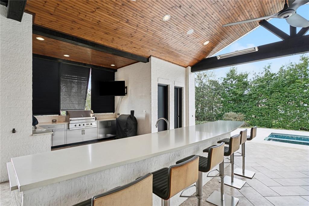 Mandeville, Louisiana 70471, United States, 5 Bedrooms Bedrooms, ,6 BathroomsBathrooms,Residential,Active,85756