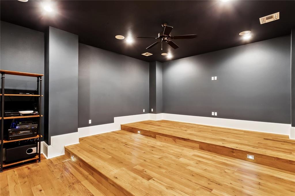 Mandeville, Louisiana 70471, United States, 5 Bedrooms Bedrooms, ,6 BathroomsBathrooms,Residential,Active,85756