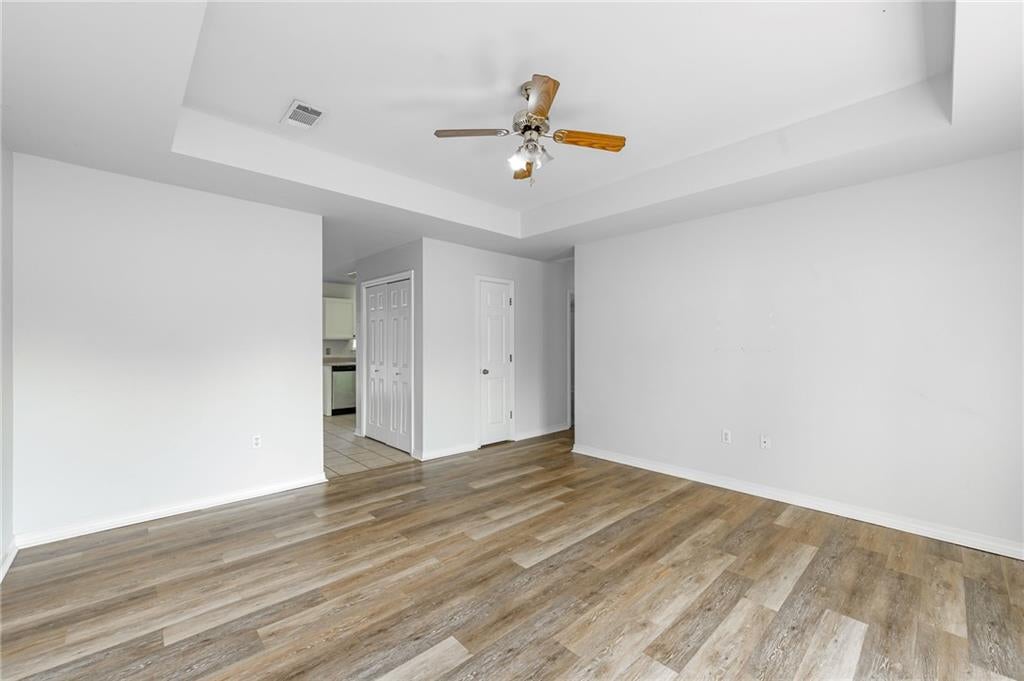 157 PARKVIEW Court