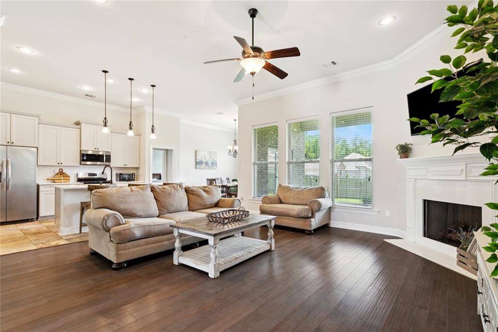 325 CEDAR CREEK Drive