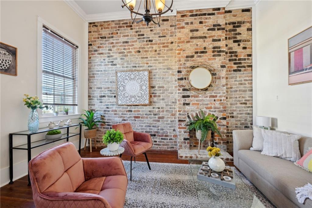 1472 74 N PRIEUR Street