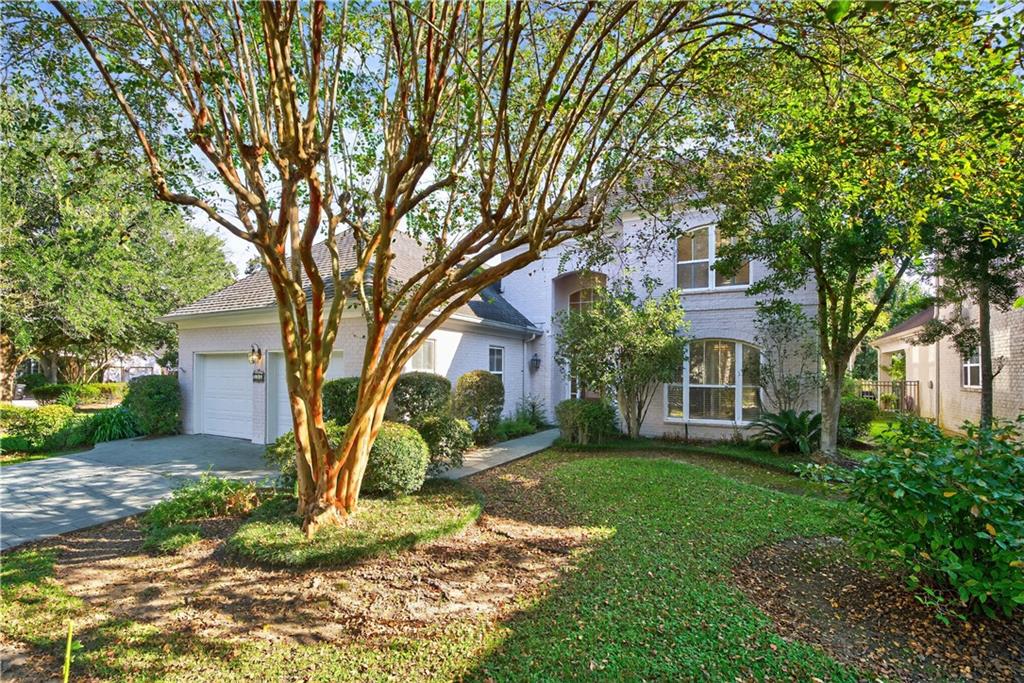 612 ENGLISH TURN Drive