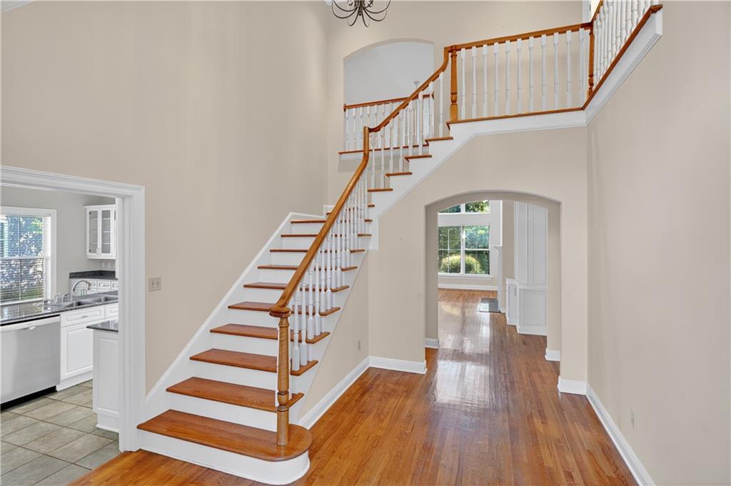 612 ENGLISH TURN Drive