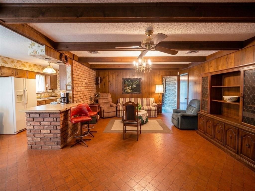 1701 HIGHLAND Avenue