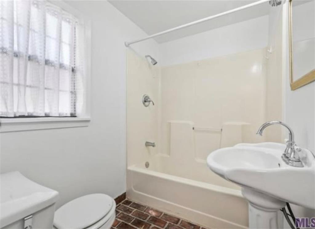 Hammond, Louisiana 70401, United States, 3 Bedrooms Bedrooms, ,2 BathroomsBathrooms,Residential,Active,232884