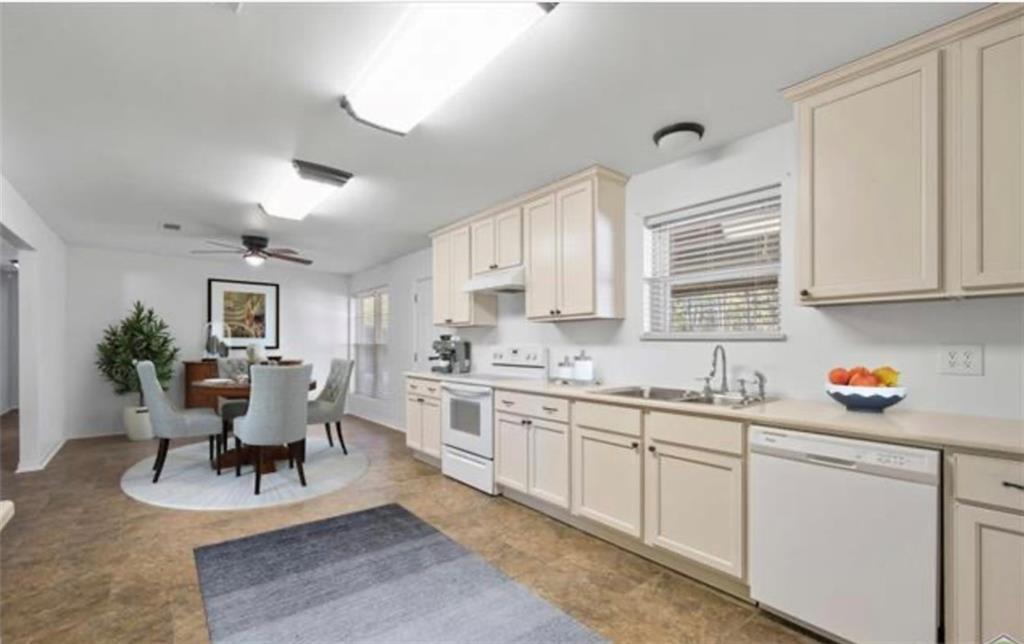 Hammond, Louisiana 70401, United States, 3 Bedrooms Bedrooms, ,2 BathroomsBathrooms,Residential,Active,232884