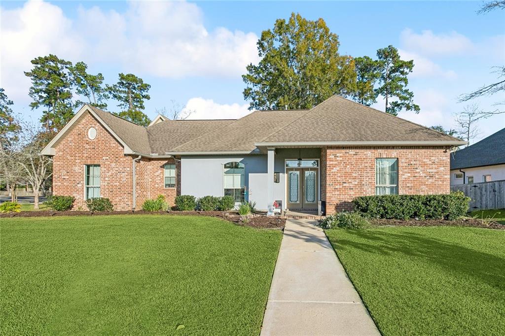 452 BELLE POINTE Drive