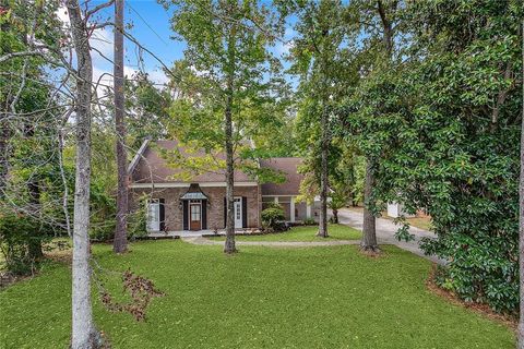 240 SILVER MAPLE Drive Mandeville LA 70471