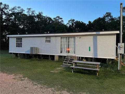 Photo of 16227 E CLUB DELUXE Road, Hammond, LA 70403 (MLS # 2552892)