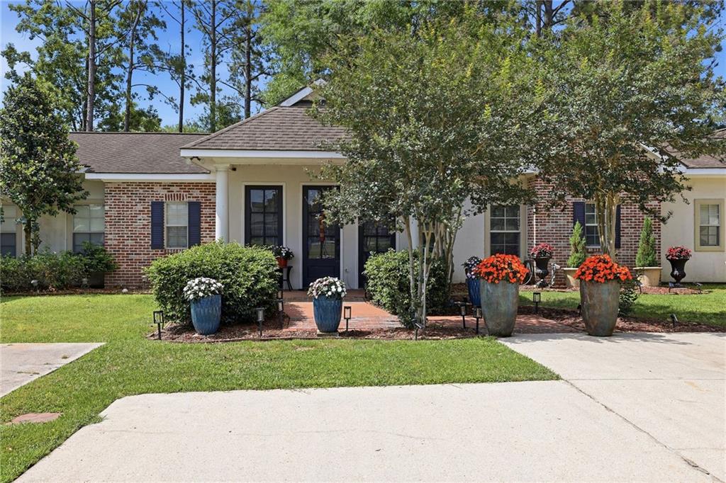 30700 BLUE WING CRESCENT