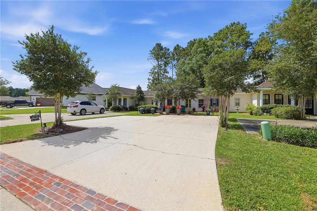 30700 BLUE WING CRESCENT