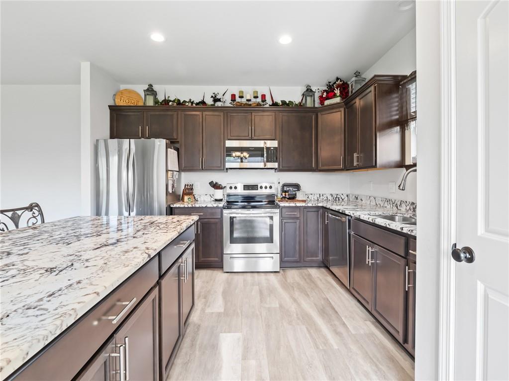 39506 N POND Trail
