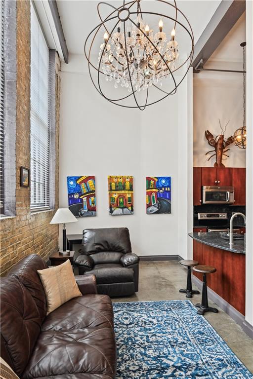 920 POEYFARRE UNIT 109 Street