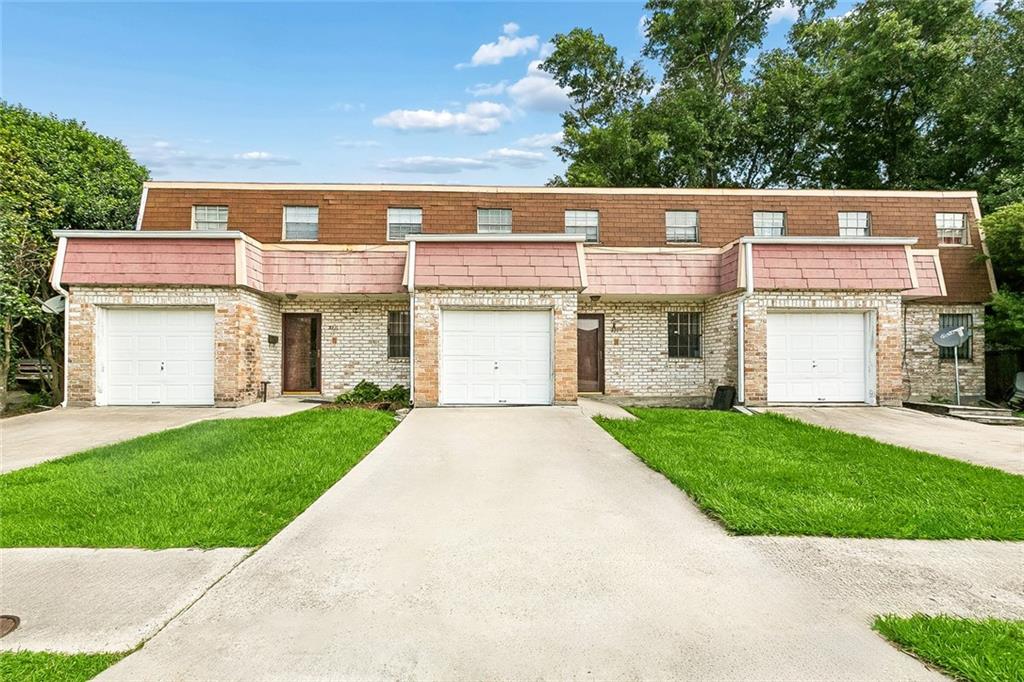 Photo 1 of 15 — 3707 11 STEFANO Street, Metairie, LA 70002