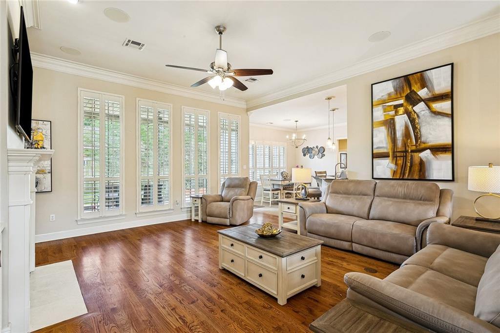257 COQUILLE Lane