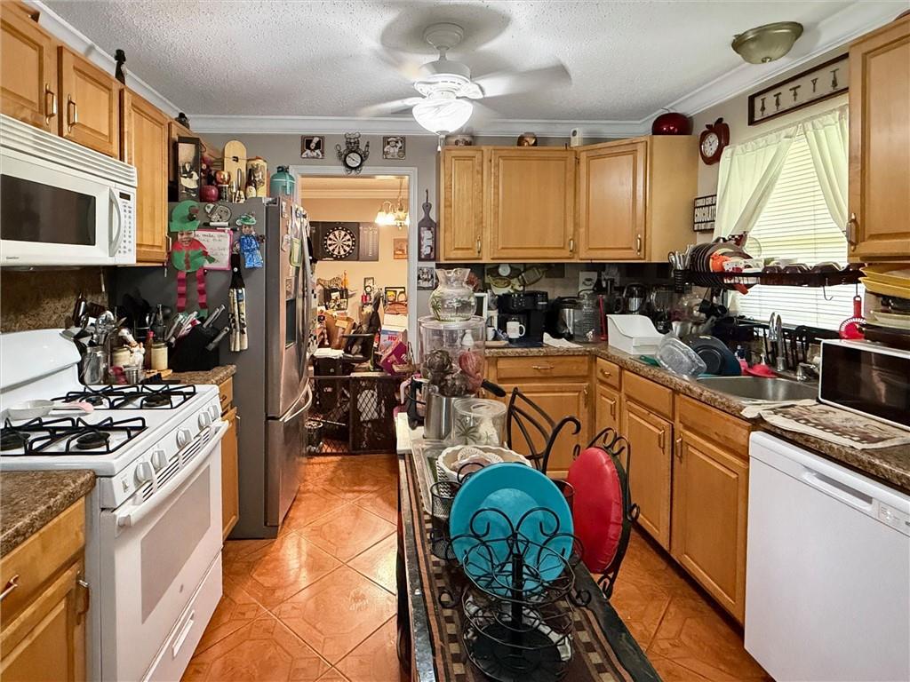4038 RIVIERA Drive