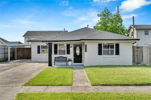 2416 GARDEN Drive Meraux LA 70075