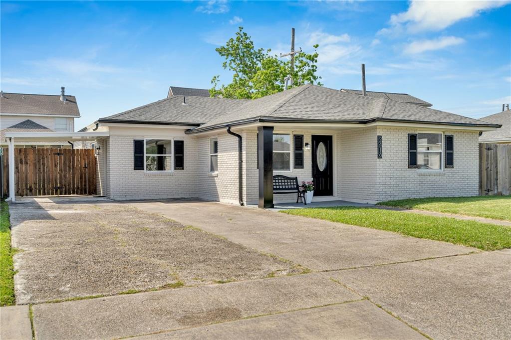 2416 GARDEN Drive