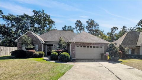 628 DECIDUOUS Loop Madisonville LA 70447