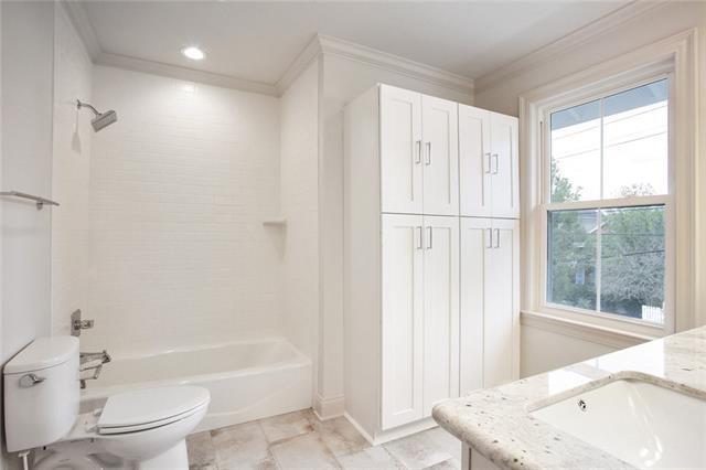 New Orleans, Louisiana 70118, United States, 3 Bedrooms Bedrooms, ,2 BathroomsBathrooms,Residential,Active,123295