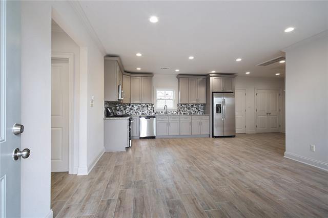 New Orleans, Louisiana 70118, United States, 3 Bedrooms Bedrooms, ,2 BathroomsBathrooms,Residential,Active,123295