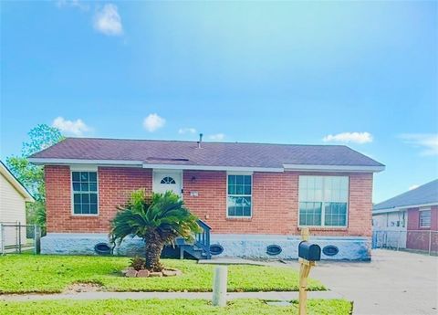 Photo of 5817 LACOMBE Avenue, Marrero, LA 70072 (MLS # 2552502)