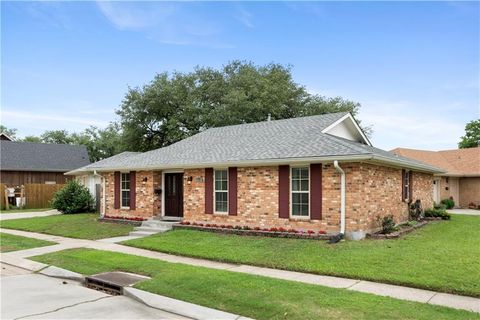 Photo of 1908 CONCORD Avenue, Metairie, LA 70003 (MLS # 2560483)