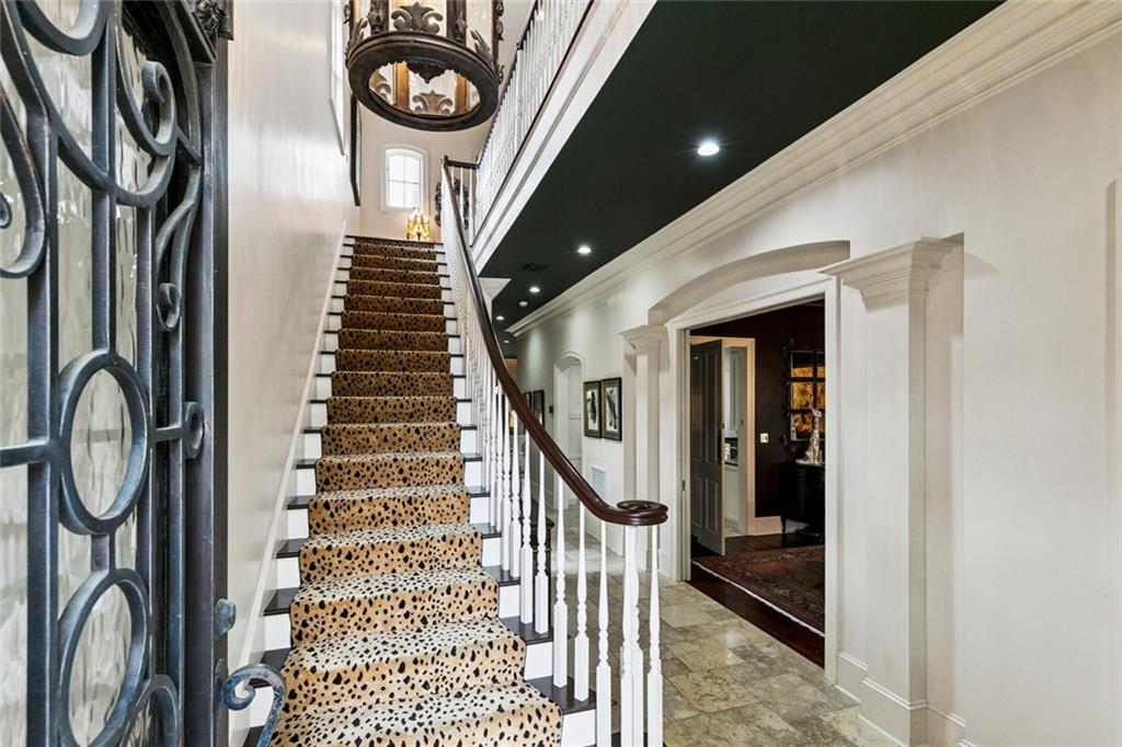 180 E OAKRIDGE Park