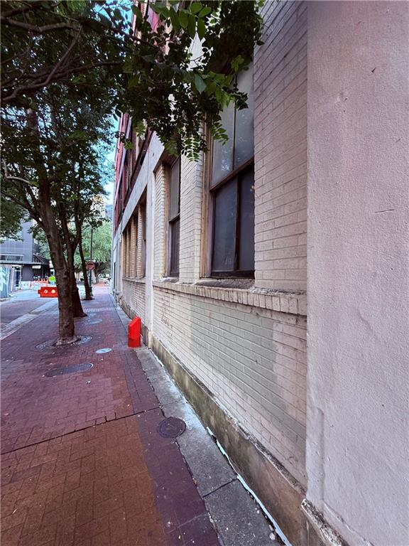 943 LAFAYETTE Street