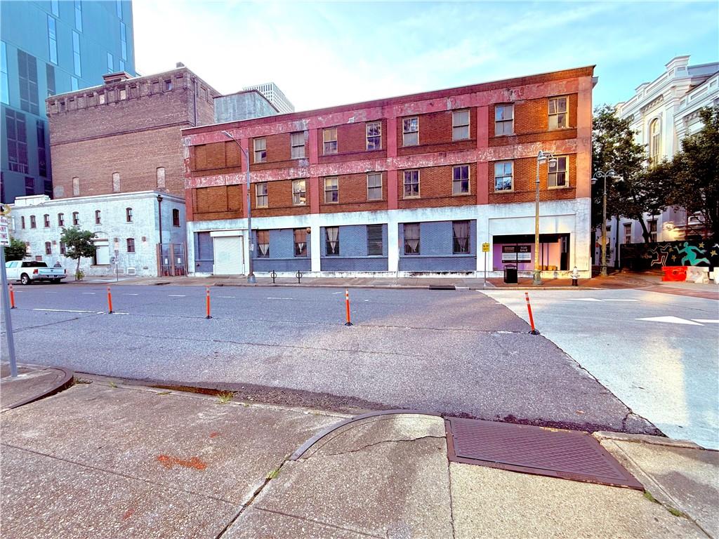 943 LAFAYETTE Street