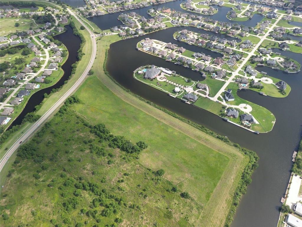 OAK HARBOR Boulevard