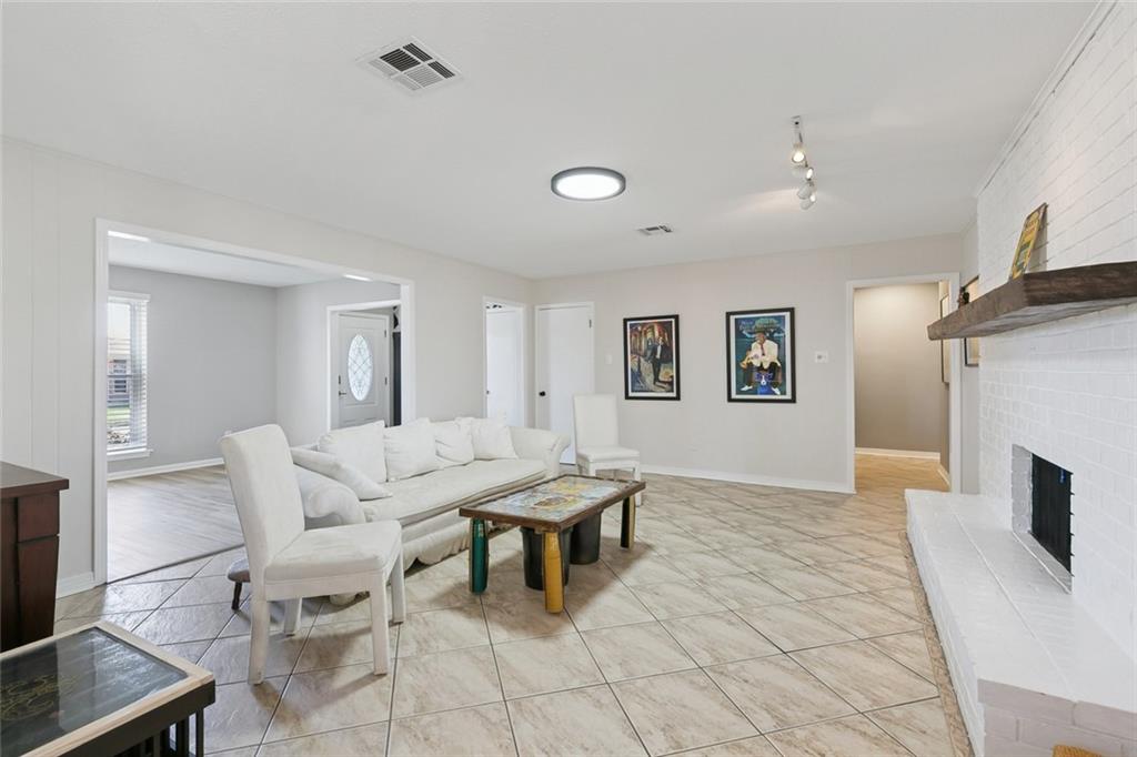 3609 W GRANDLAKE Boulevard