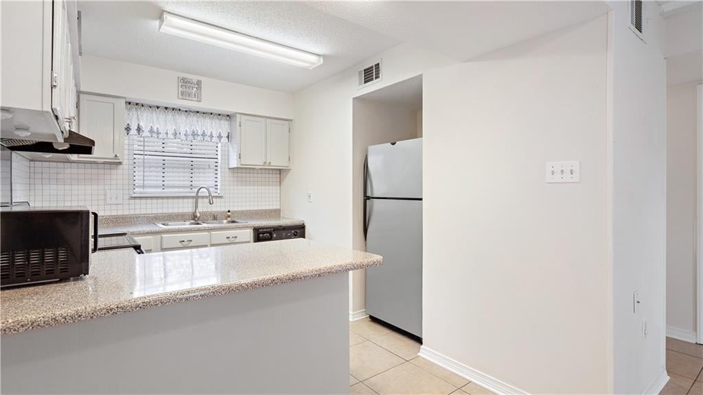 Properties 409 CEDARWOOD Drive 0
