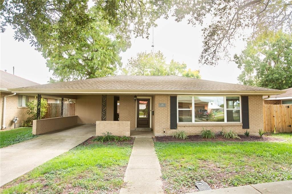 236 WILLOW Drive